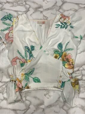 Gianni Bini Floral Crop Top